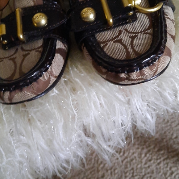 COACH ELKIE LOAFERS - Picture 10 of 11